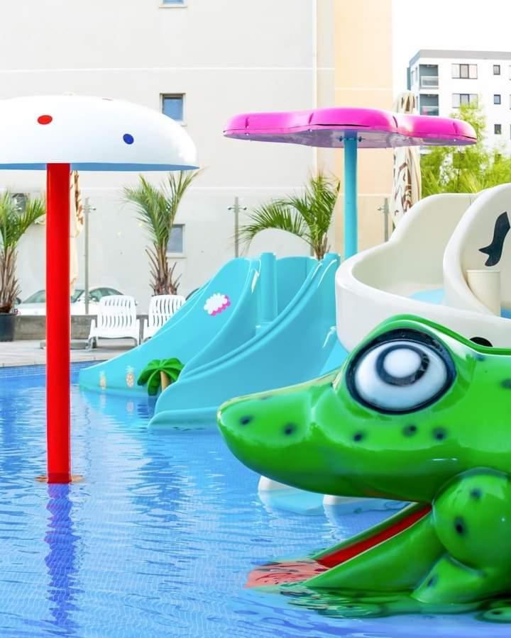 Alezzi Beach Resort Gorgeous Family Aparment Cu Piscina Navodari Bagian luar foto